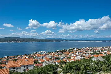 Heated Pool Villa with Jacuzzi in Crikvenica