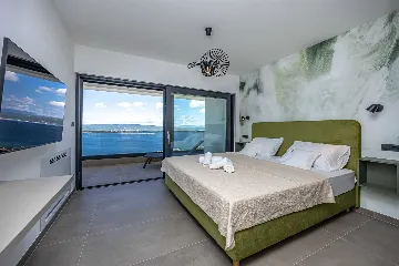 Heated Pool Villa with Jacuzzi in Crikvenica