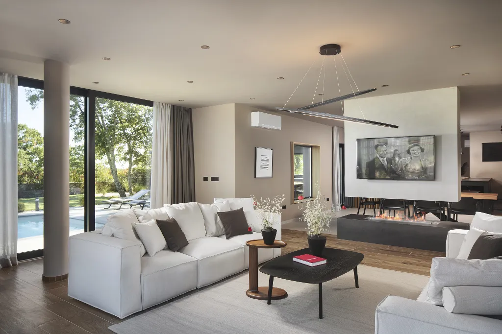 Villa with Pool & Sauna in Poreč for 6 Guests