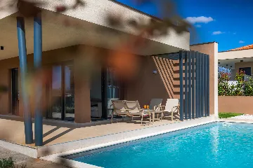 Radetići Villa with Private Pool for Up to 5
