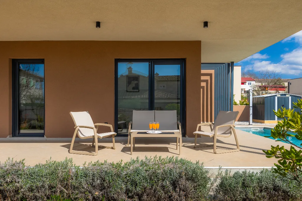Radetići Villa with Private Pool for Up to 5