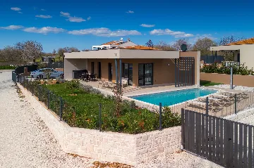 Radetići Villa with Private Pool for Up to 5