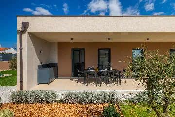 Radetići Villa with Private Pool for Up to 5