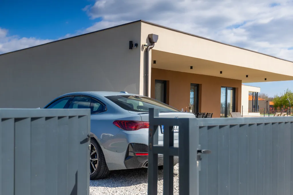 Radetići Villa with Private Pool for Up to 5