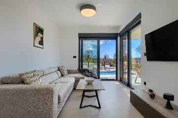 Radetići Villa with Private Pool for Up to 5