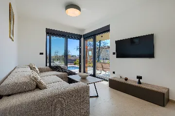 Radetići Villa with Private Pool for Up to 5