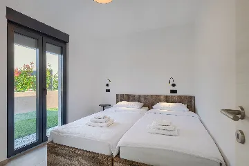 Radetići Villa with Private Pool for Up to 5