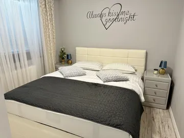 Two-Bedroom Holiday House in Hum na Sutli