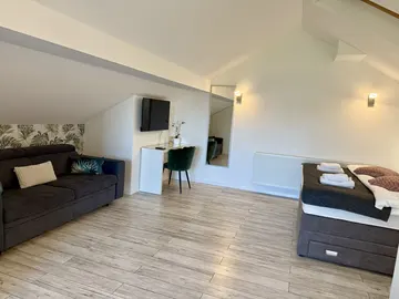 Two-Bedroom Holiday House in Hum na Sutli