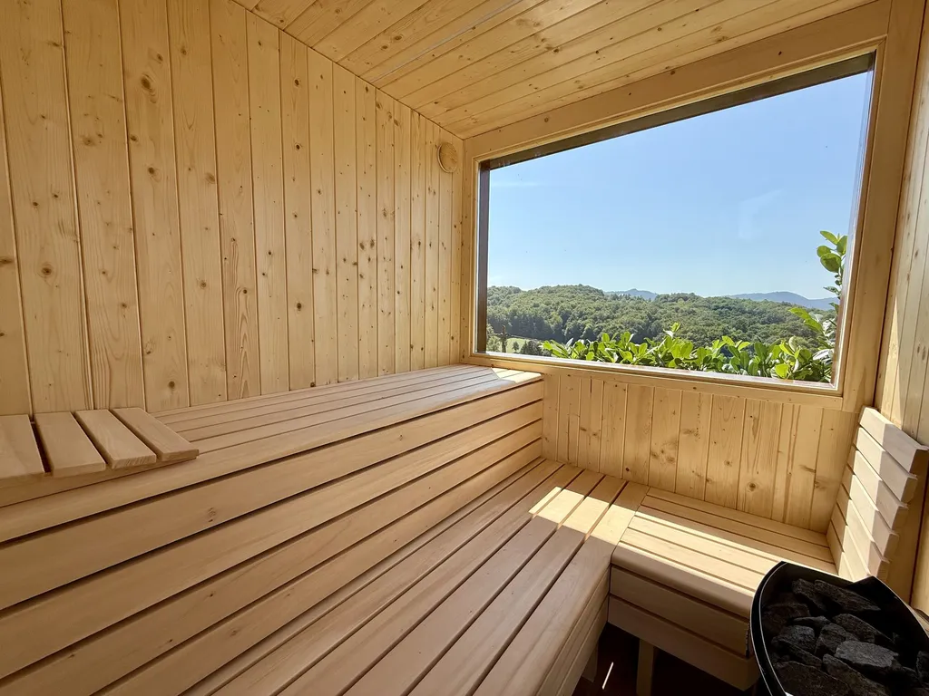 Two-Bedroom Holiday House in Hum na Sutli