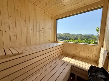 Two-Bedroom Holiday House in Hum na Sutli