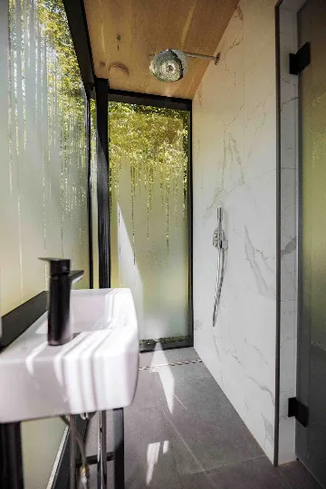 Cabin for 2 with Glass Walls in Dubrava, Croatia