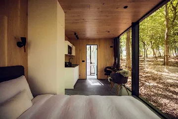 Cabin for 2 with Glass Walls in Dubrava, Croatia