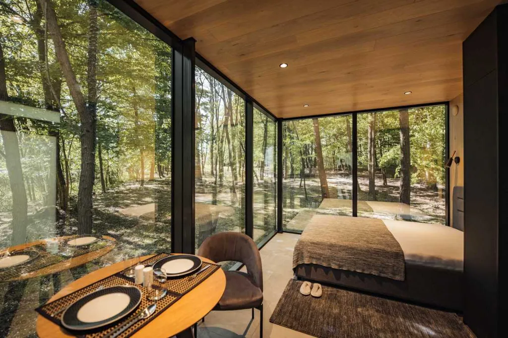 Glass House Cabin for 2 Guests in Dubrava, Croatia