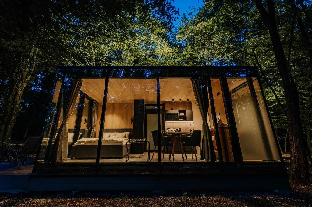 Glass House Cabin for 2 Guests in Dubrava, Croatia