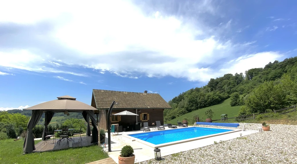Holiday house for 4 guests in Mala Erpenja