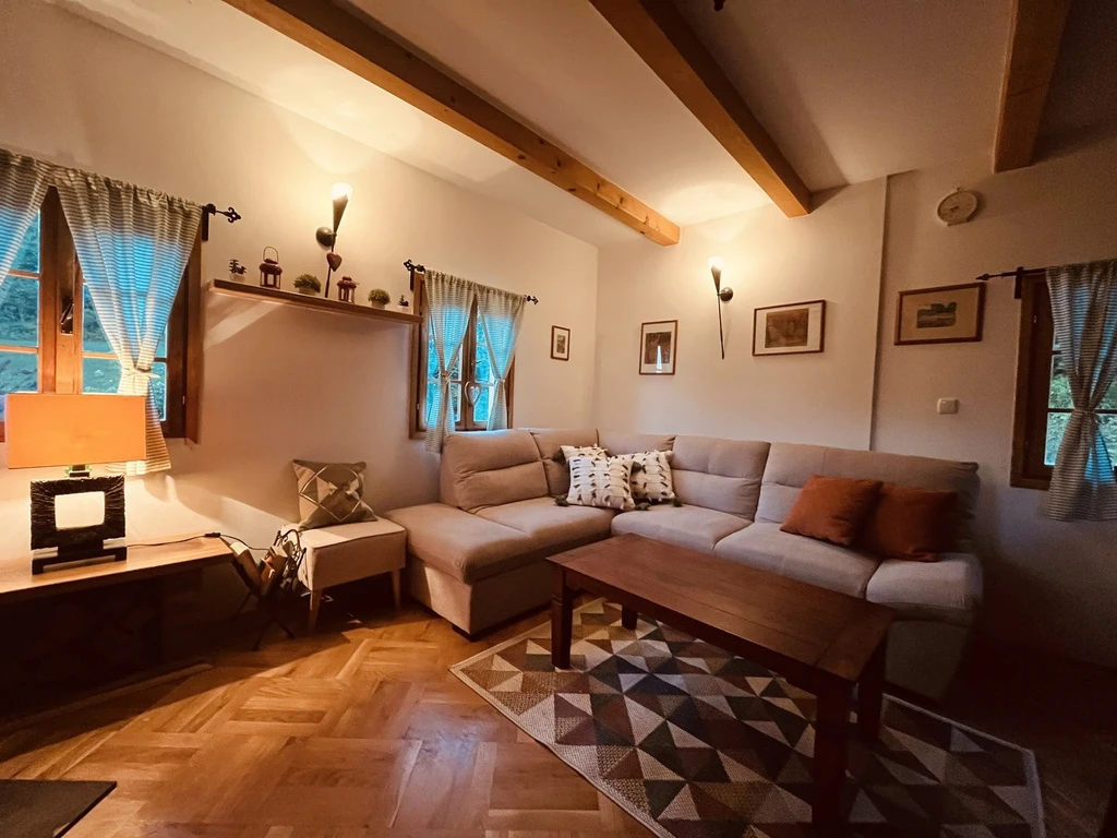 Holiday house for 4 guests in Mala Erpenja