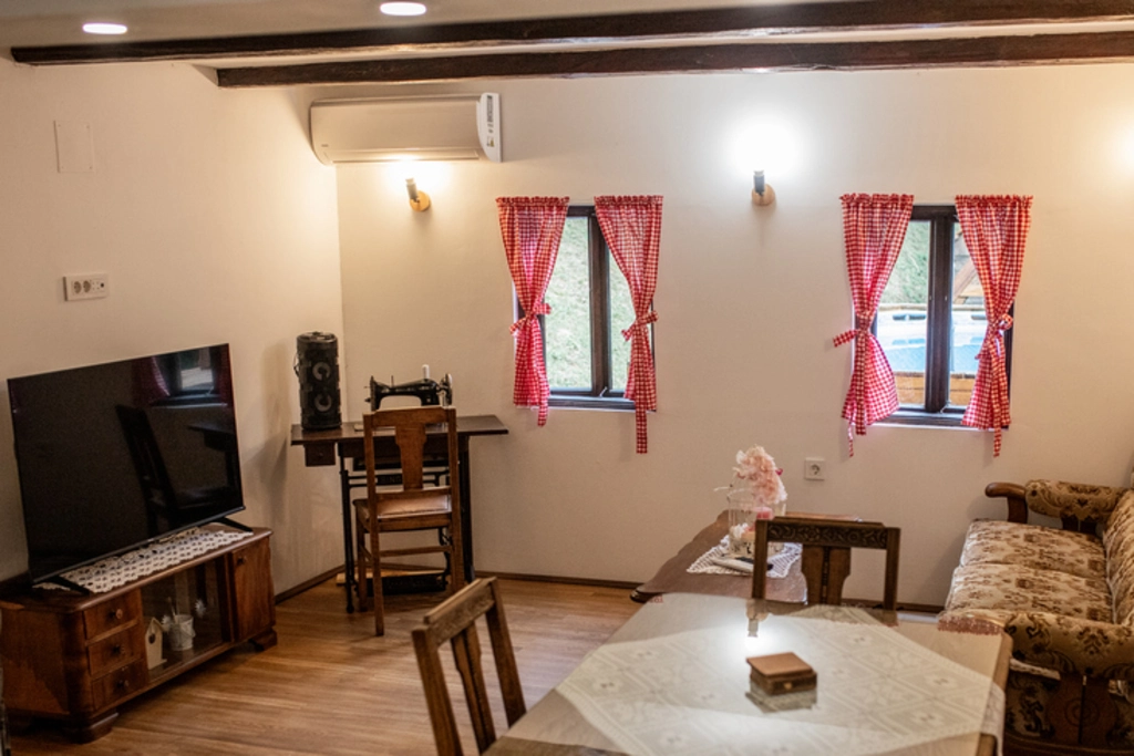 Two-Bedroom Holiday House in Klanjec with Jacuzzi