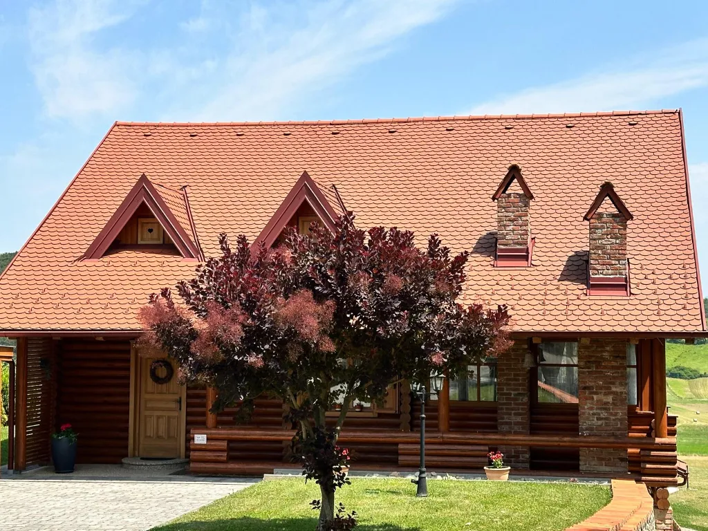 Wooden Villa in Veliko Trgovišće for 6 Guests