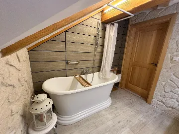 Wooden Villa in Veliko Trgovišće for 6 Guests