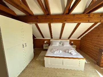 Wooden Villa in Veliko Trgovišće for 6 Guests