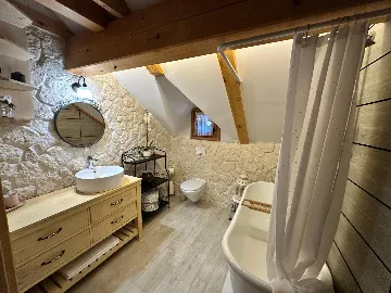 Wooden Villa in Veliko Trgovišće for 6 Guests