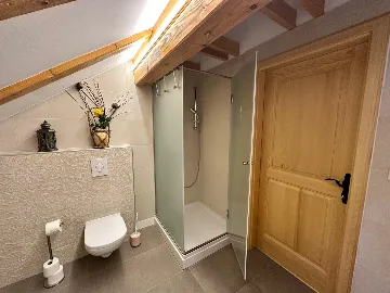 Wooden Villa in Veliko Trgovišće for 6 Guests