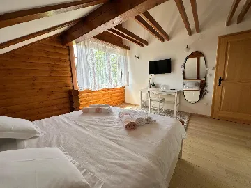 Wooden Villa in Veliko Trgovišće for 6 Guests