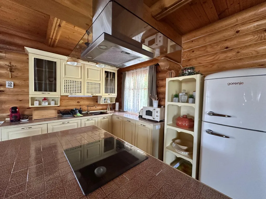 Wooden Villa in Veliko Trgovišće for 6 Guests