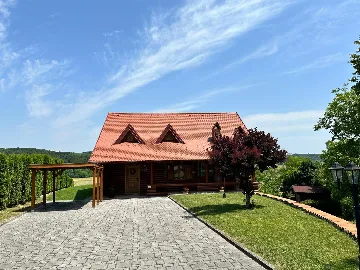 Wooden Villa in Veliko Trgovišće for 6 Guests