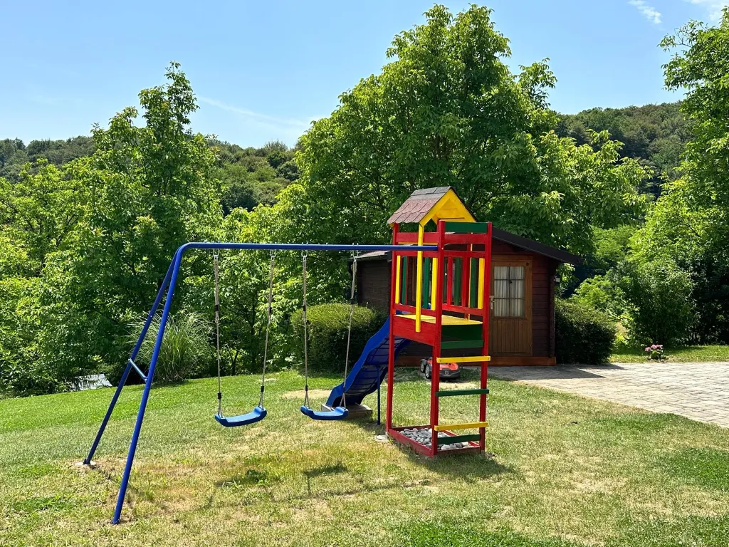 Wooden Villa in Veliko Trgovišće for 6 Guests