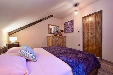 Mihovljan Holiday House with Pool and Jacuzzi