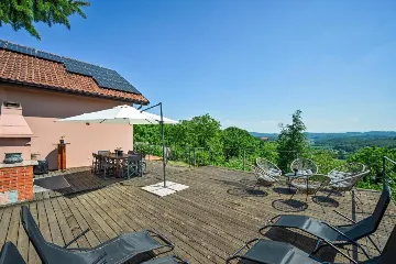 Mihovljan Holiday House with Pool and Jacuzzi