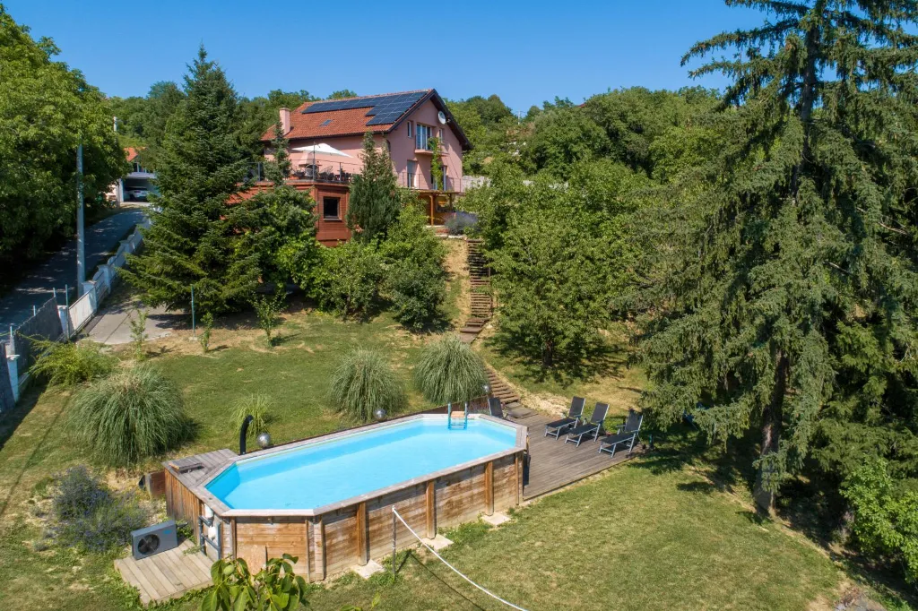 Mihovljan Holiday House with Pool and Jacuzzi