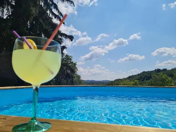 Mihovljan Holiday House with Pool and Jacuzzi