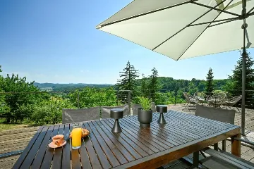 Mihovljan Holiday House with Pool and Jacuzzi