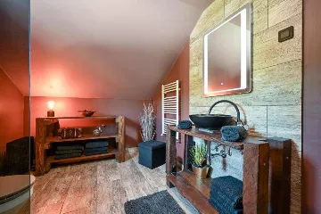 Mihovljan Holiday House with Pool and Jacuzzi