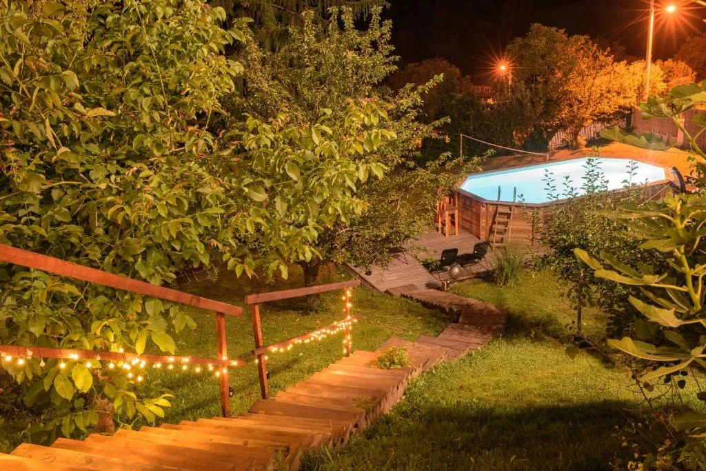 Mihovljan Holiday House with Pool and Jacuzzi
