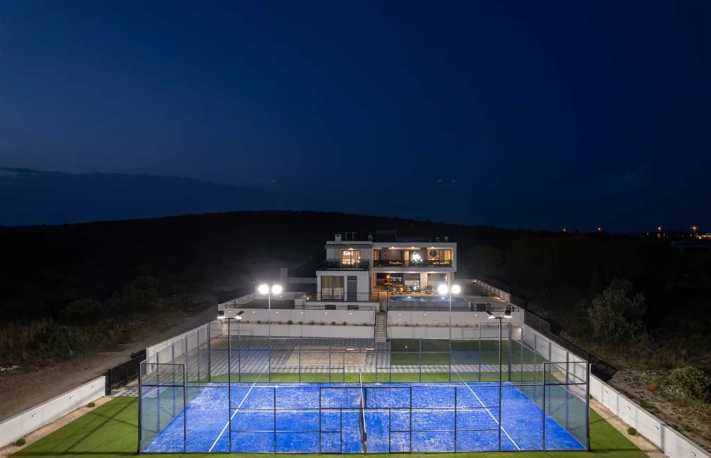 Kakma 4-Bedroom Villa with Padel Court