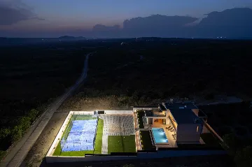 Kakma 4-Bedroom Villa with Padel Court