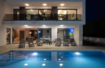 Kakma 4-Bedroom Villa with Padel Court