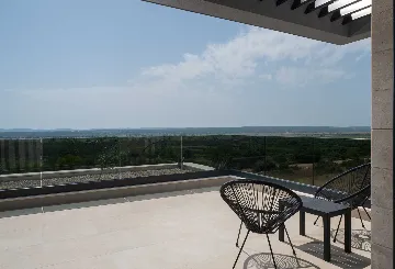 Kakma 4-Bedroom Villa with Padel Court