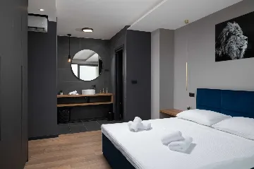 Kakma 4-Bedroom Villa with Padel Court