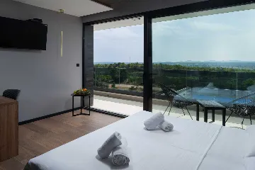 Kakma 4-Bedroom Villa with Padel Court