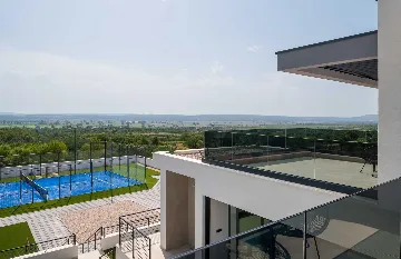 Kakma 4-Bedroom Villa with Padel Court