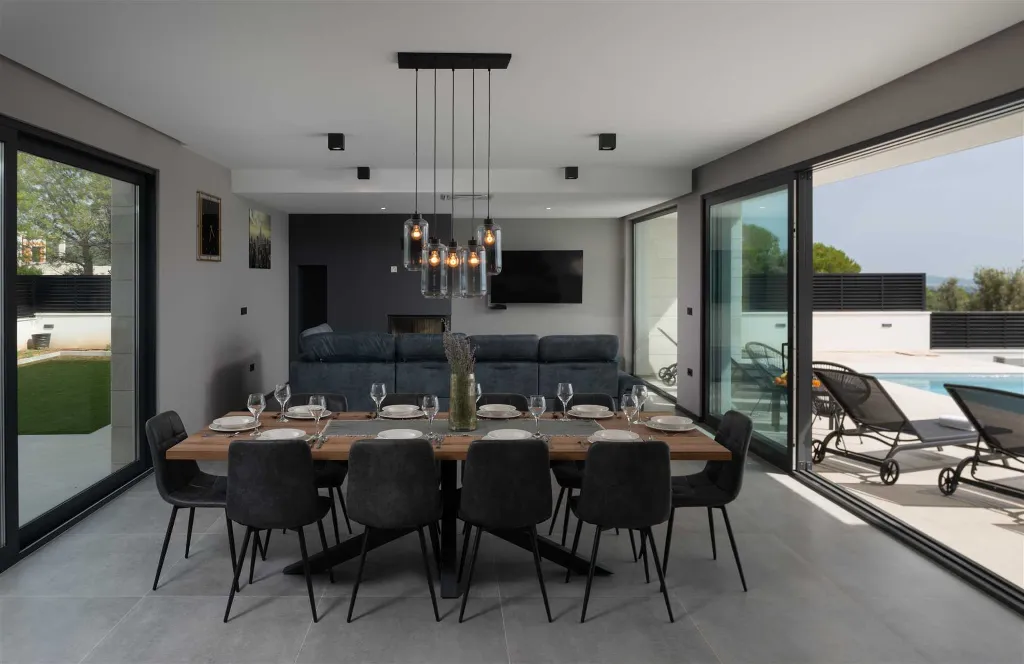 Kakma 4-Bedroom Villa with Padel Court