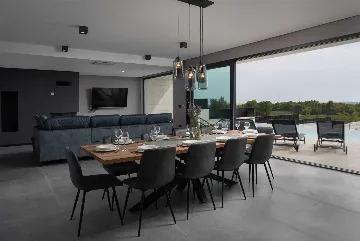 Kakma 4-Bedroom Villa with Padel Court