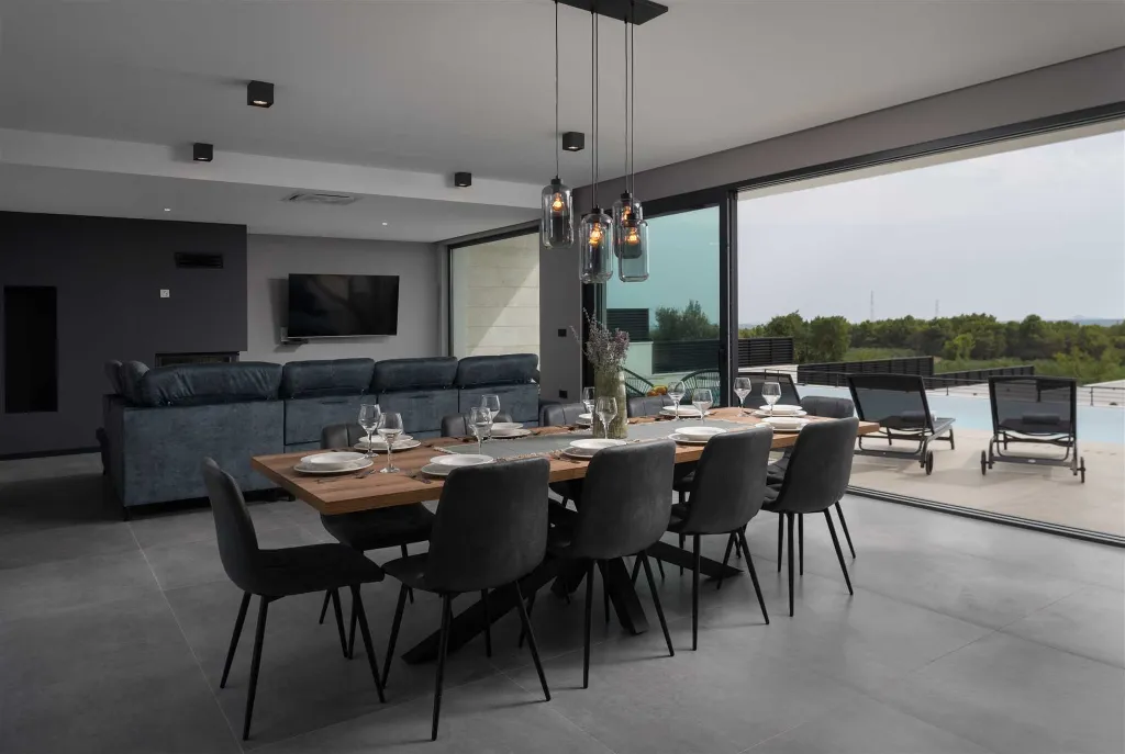 Kakma 4-Bedroom Villa with Padel Court