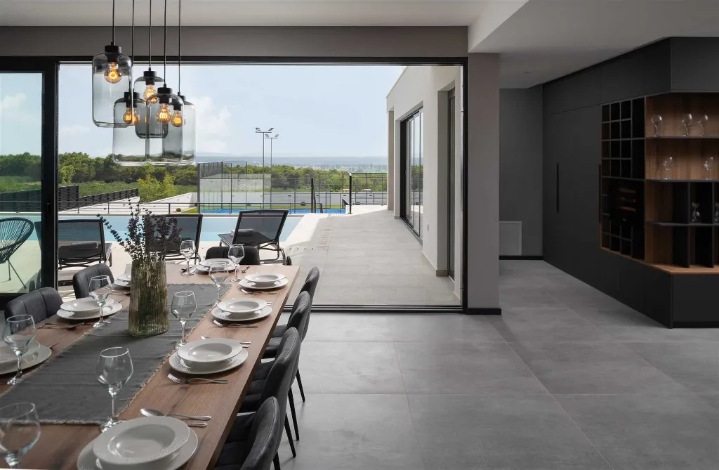 Kakma 4-Bedroom Villa with Padel Court