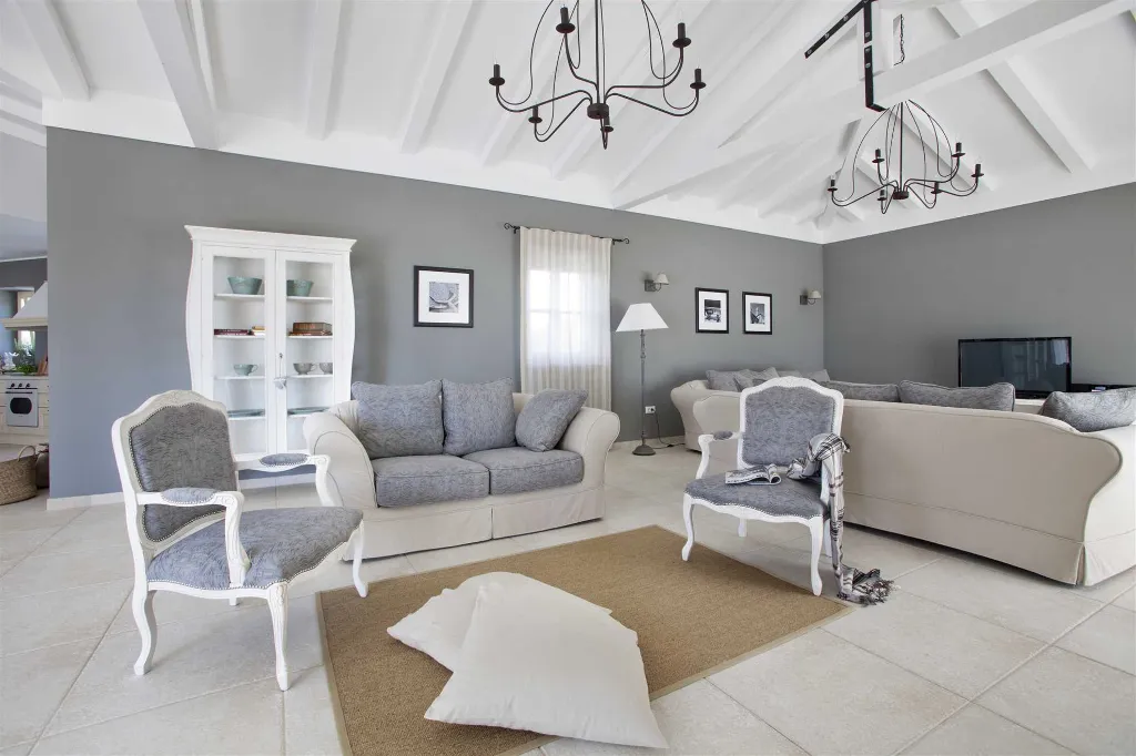 4-Bedroom Villa in Bajkini for Up to 10 Guests